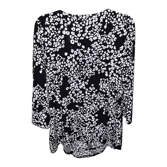 #222 Jennifer Lopez blouse NWT - Picture 3 of 5